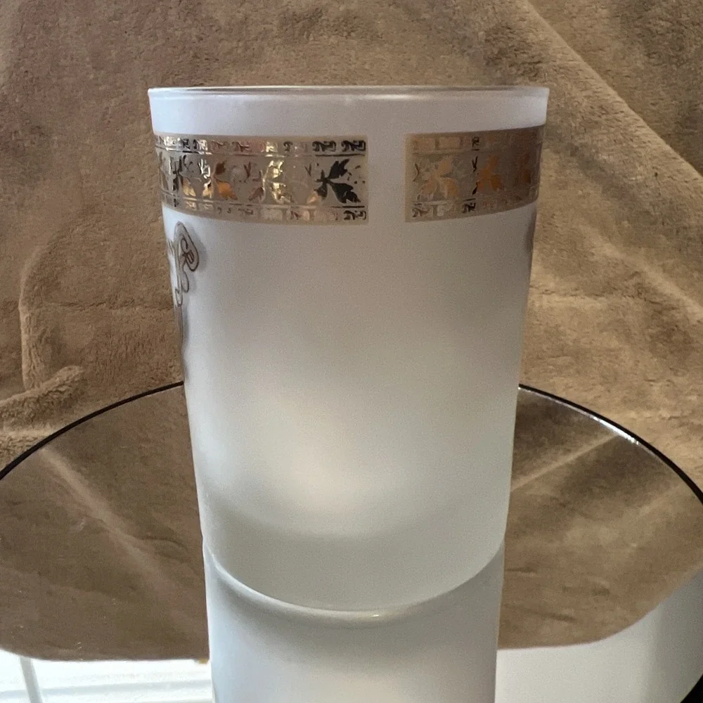 Venetian Las Vegas Whiskey Rocks Glass 8oz Casino Gold Rim Logo‎ Frosted